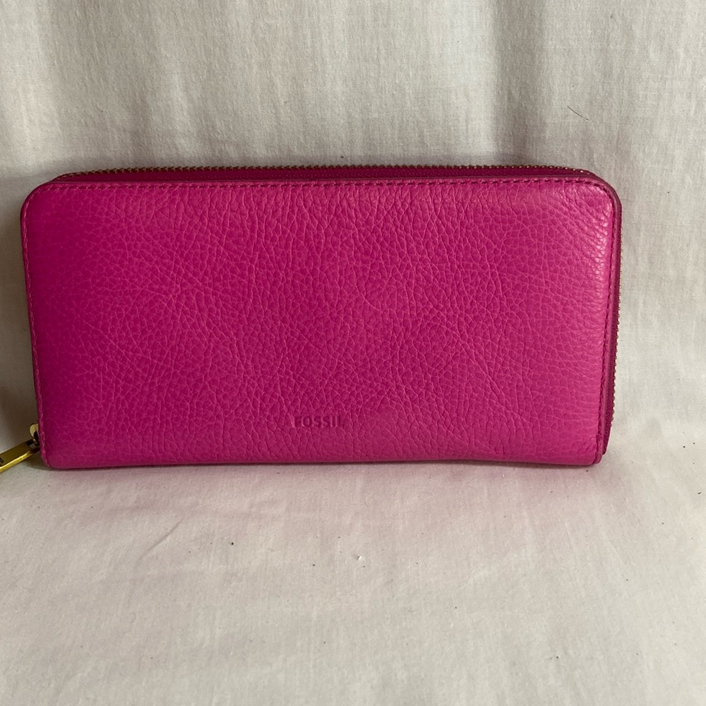 Fossil pink Pebbled leather zipper around wallet